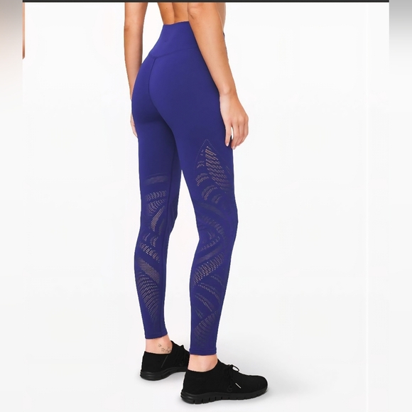 Lululemon Leggings Size 8 Larkspur Reveal Tight 26" Aurora - Picture 1 of 11